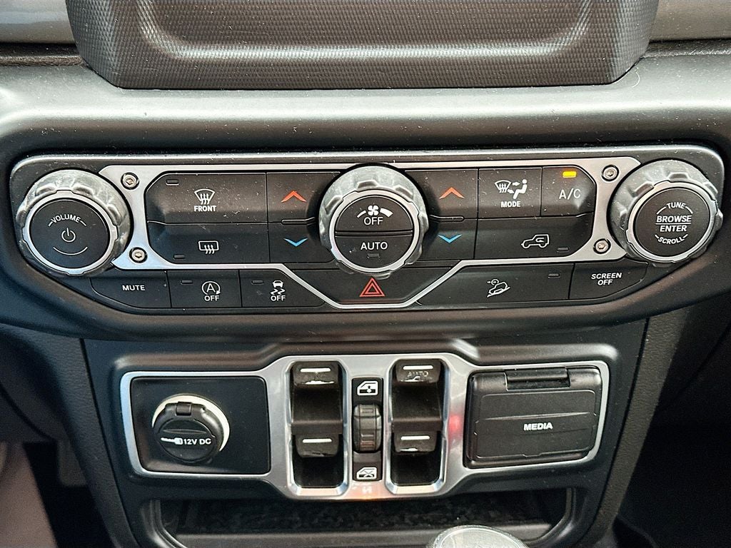 2019 Jeep Wrangler Sahara