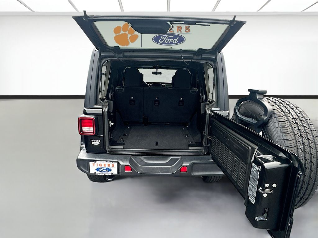 2019 Jeep Wrangler Sahara