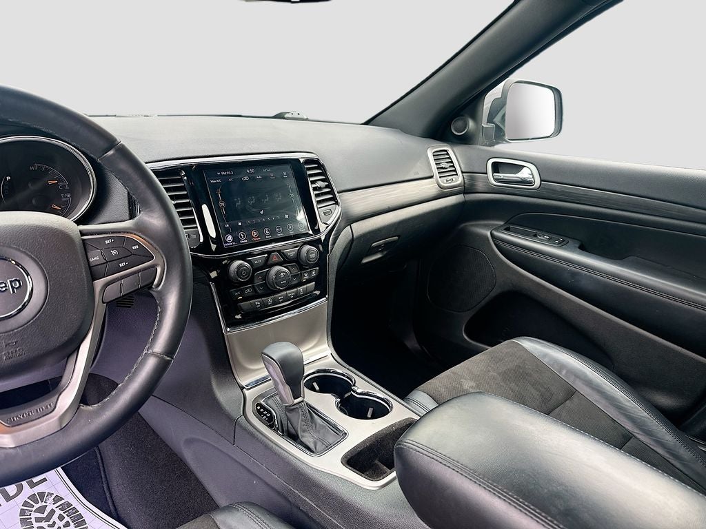 2019 Jeep Grand Cherokee Laredo E