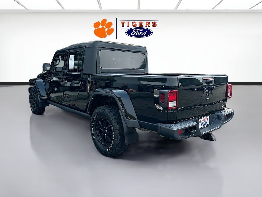 2022 Jeep Gladiator Willys Sport