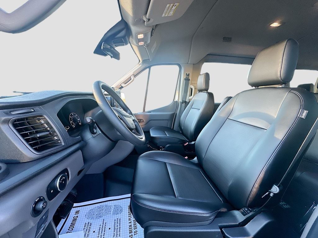 2025 Ford Transit Wagon XL