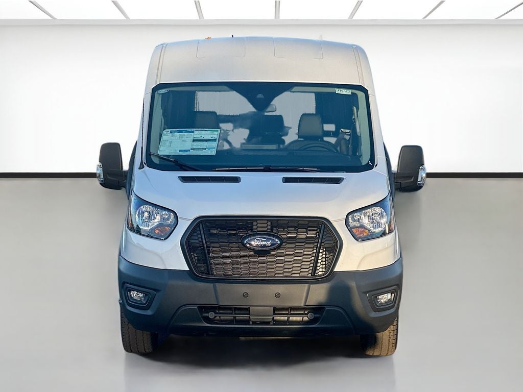 2025 Ford Transit Wagon XL