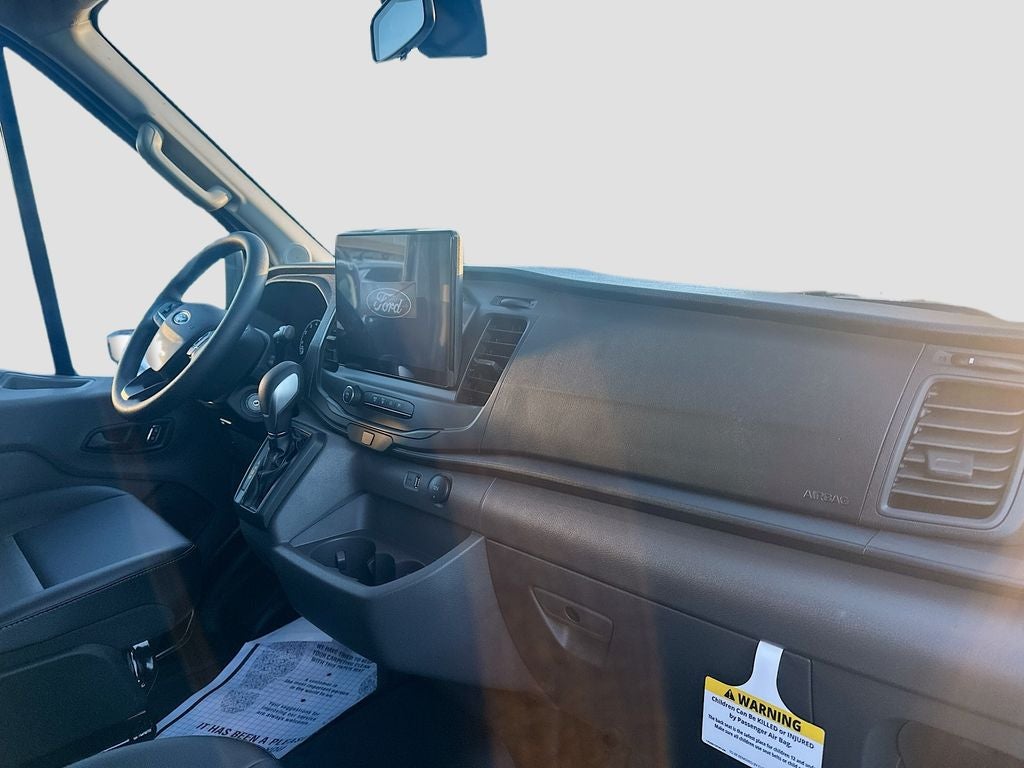 2025 Ford Transit Wagon XL