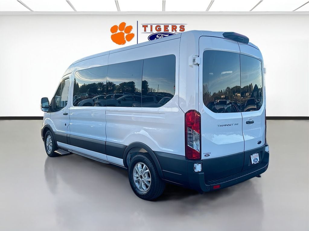 2025 Ford Transit Wagon XL