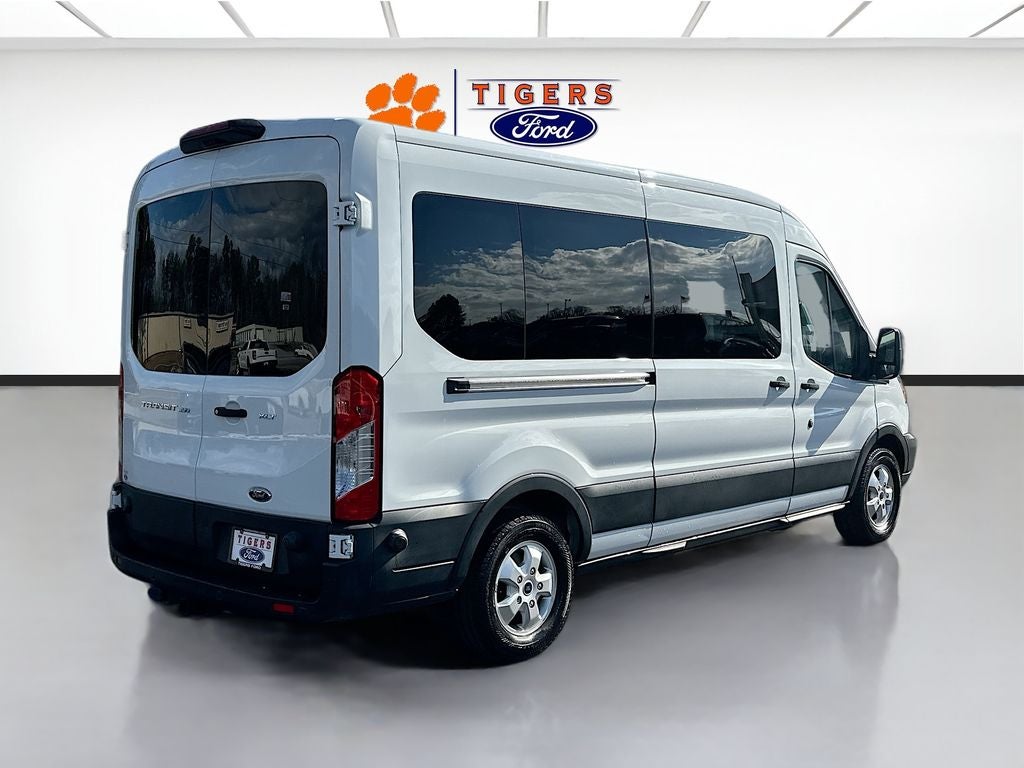 2019 Ford Transit Wagon XLT