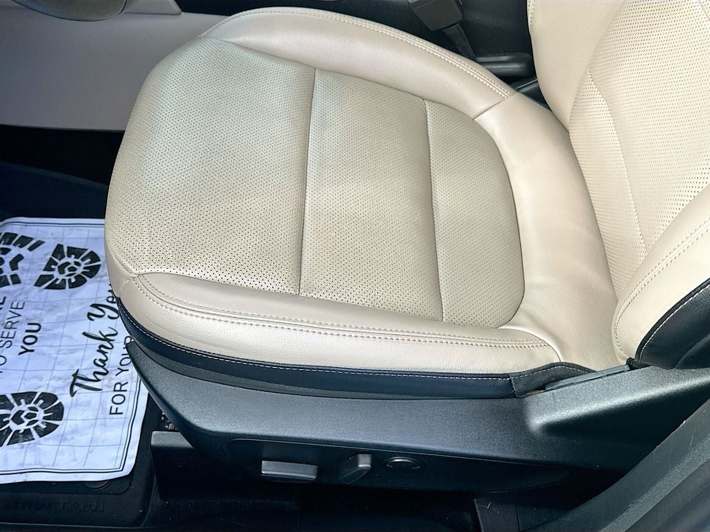 2021 Ford Escape Titanium