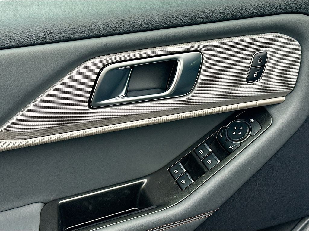 2026 Ford Explorer Active w/100A Pkg