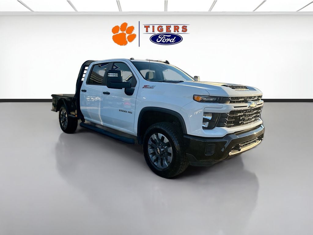 2024 Chevrolet Silverado Custom