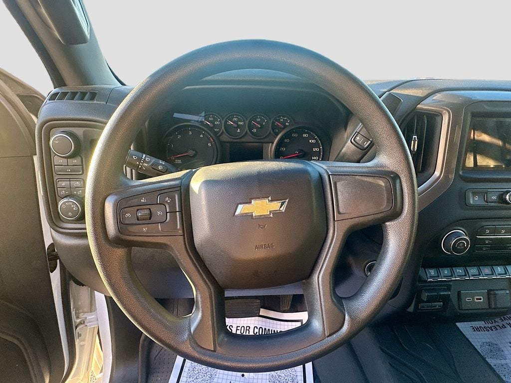 2024 Chevrolet Silverado Custom