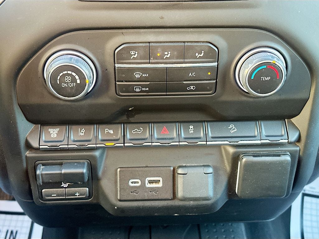 2024 Chevrolet Silverado Custom