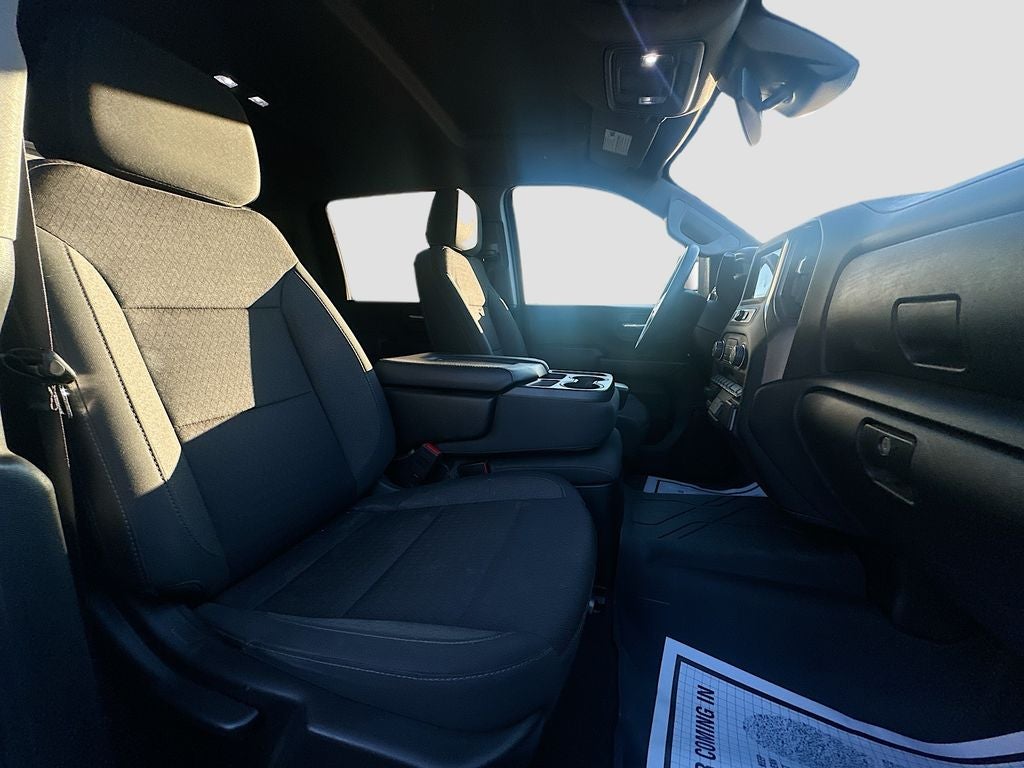 2024 Chevrolet Silverado Custom