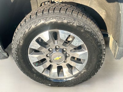 2024 Chevrolet Silverado Custom