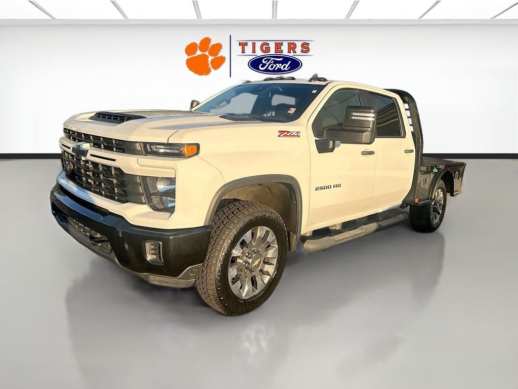 2024 Chevrolet Silverado Custom