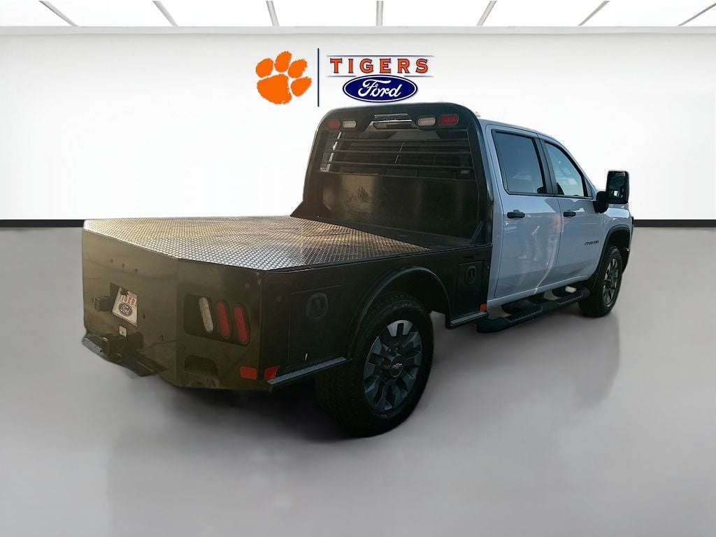 2024 Chevrolet Silverado Custom