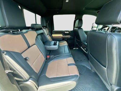 2023 Chevrolet Silverado High Country