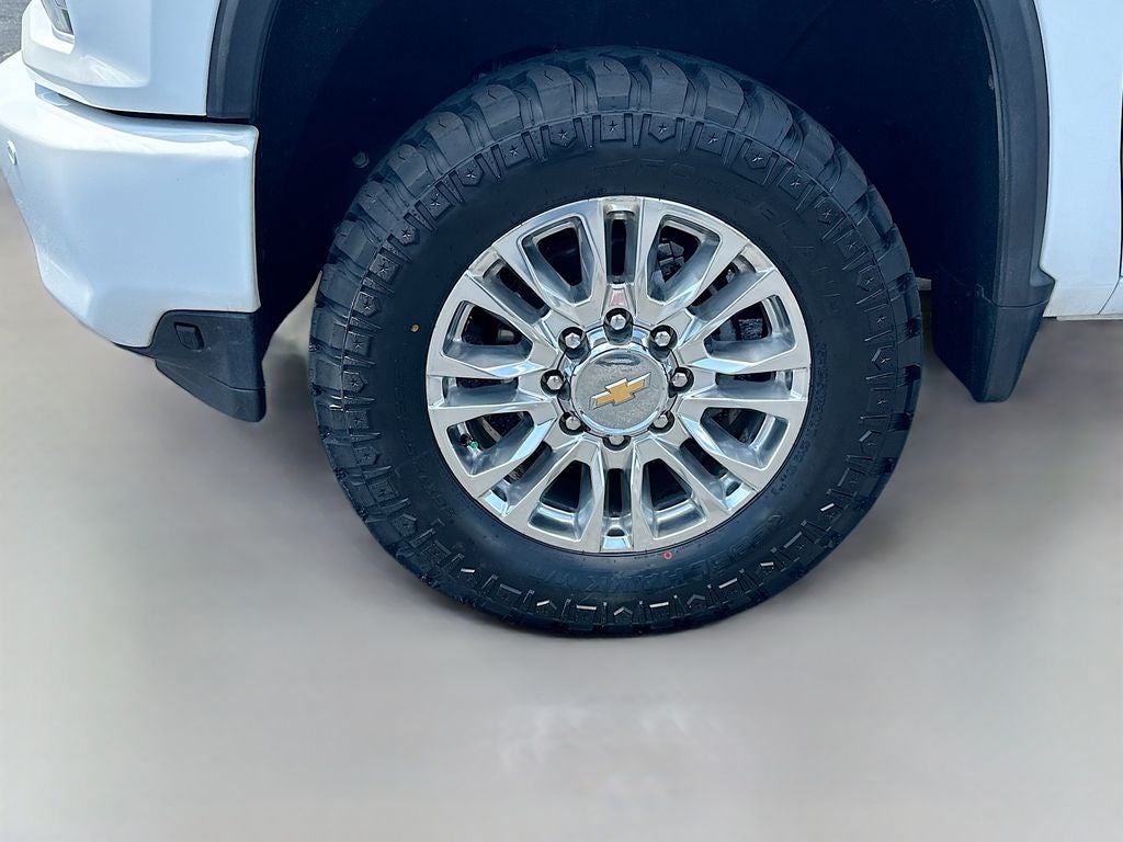 2023 Chevrolet Silverado High Country