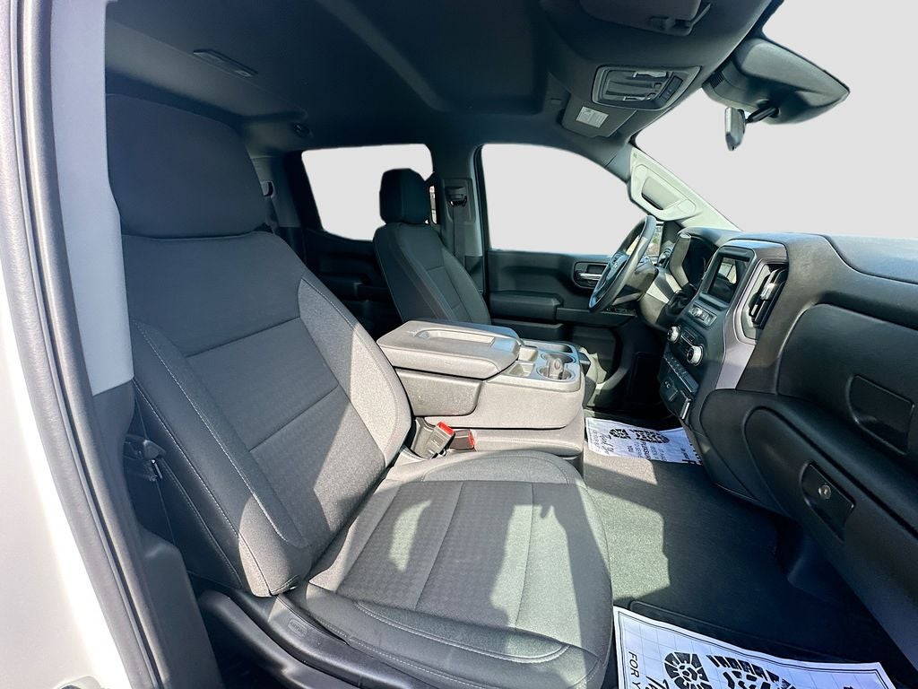 2023 Chevrolet Silverado Custom