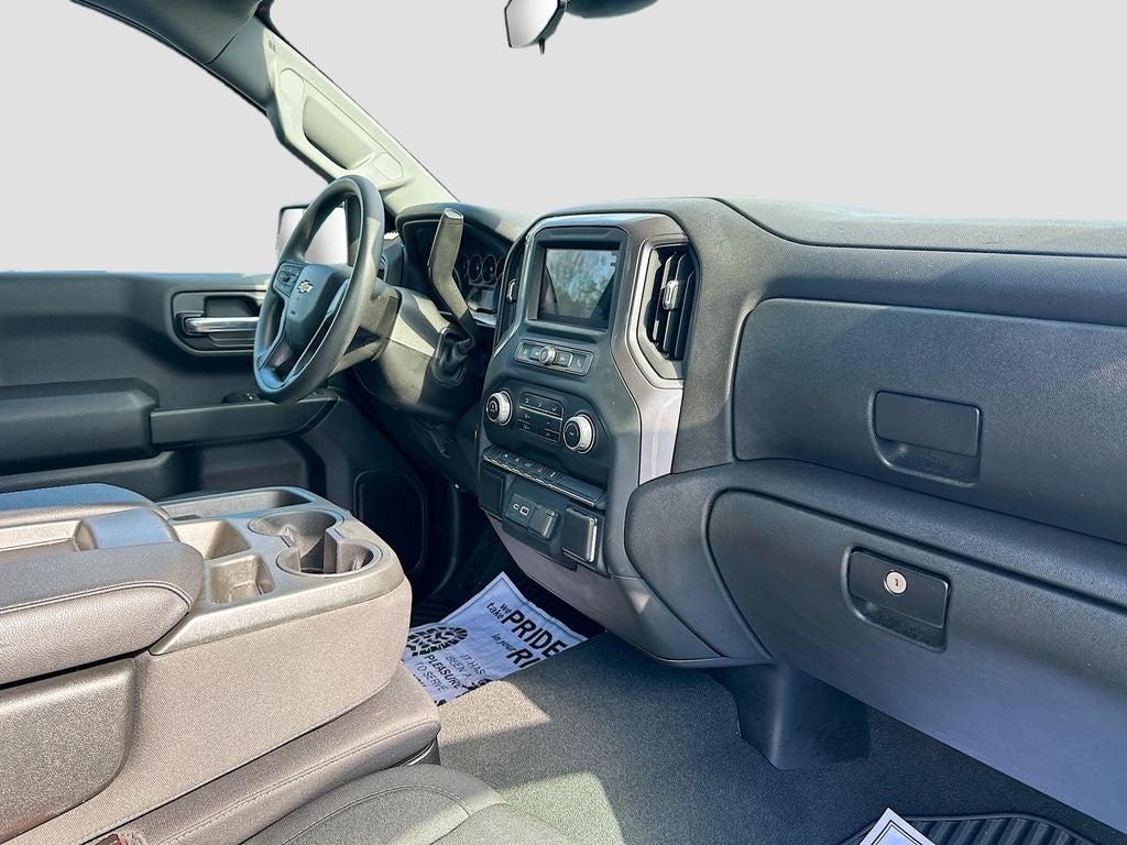 2023 Chevrolet Silverado Custom