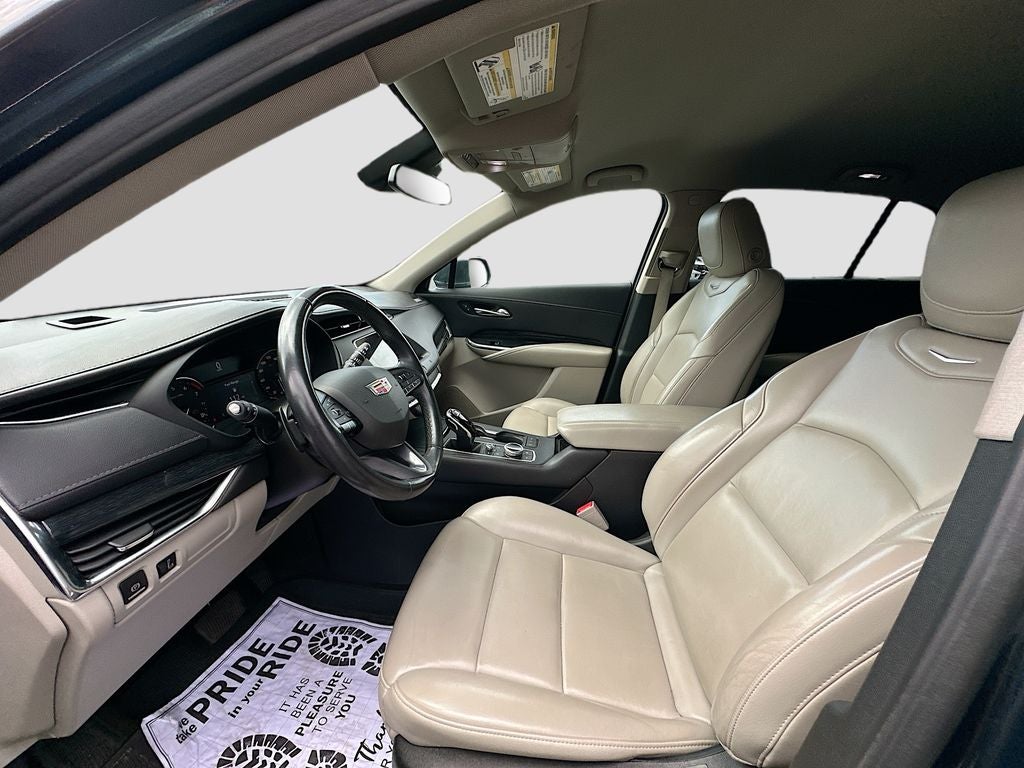 2020 Cadillac XT4 FWD Premium Luxury