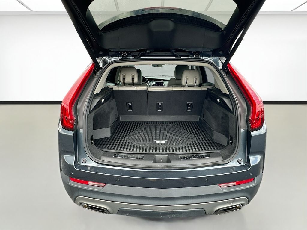 2020 Cadillac XT4 FWD Premium Luxury