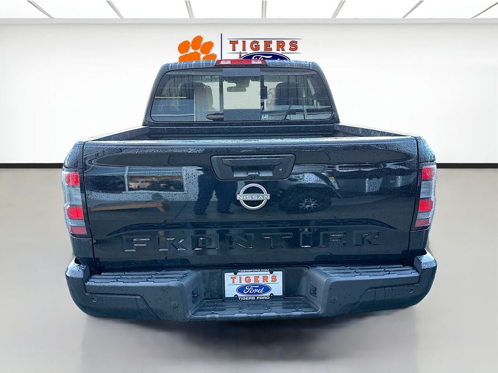 2025 Nissan Frontier S