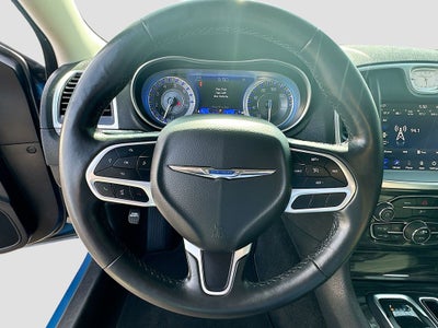 2022 Chrysler 300 Touring