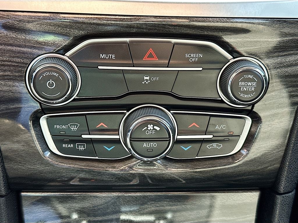 2022 Chrysler 300 Touring