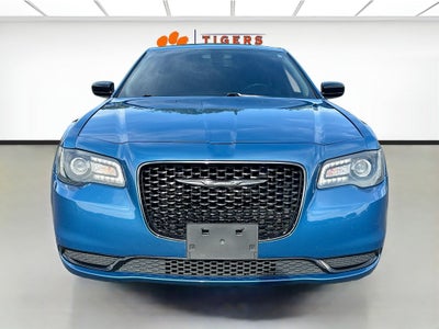 2022 Chrysler 300 Touring