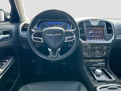 2022 Chrysler 300 Touring