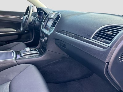 2022 Chrysler 300 Touring
