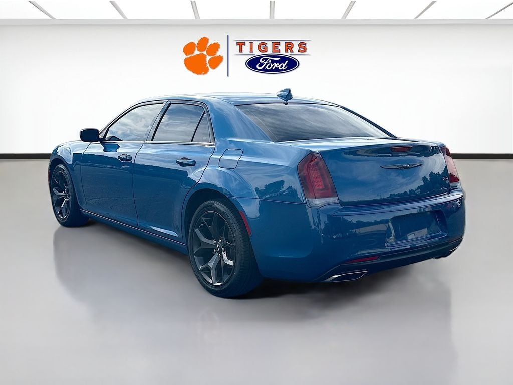 2022 Chrysler 300 Touring