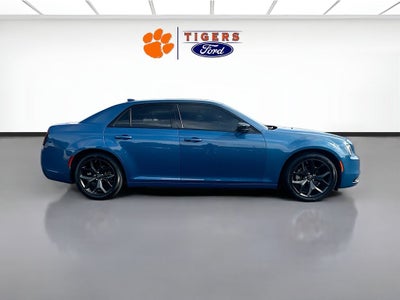 2022 Chrysler 300 Touring