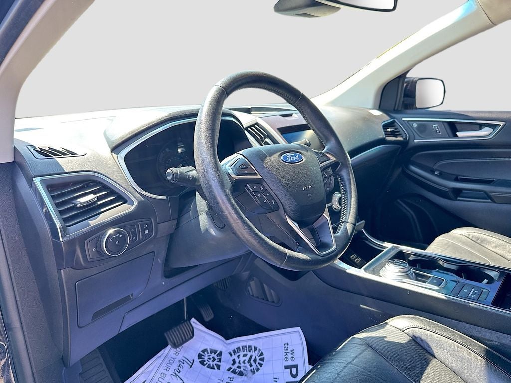 2020 Ford Edge Titanium