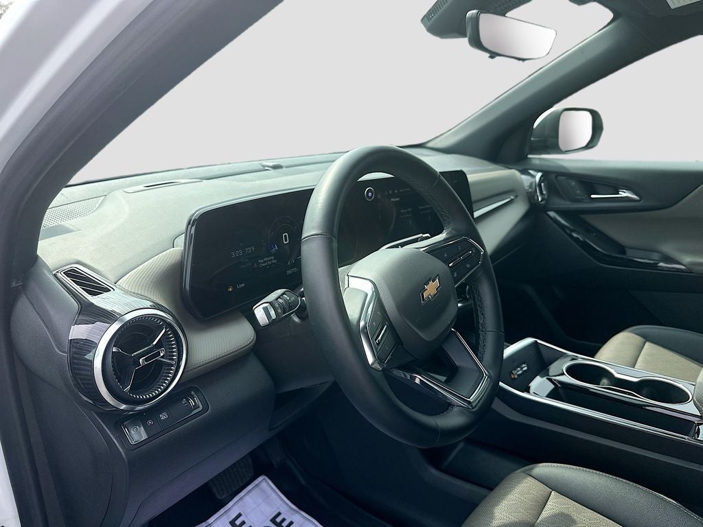 2025 Chevrolet Equinox FWD LT