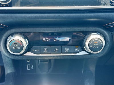 2020 Nissan Versa SR