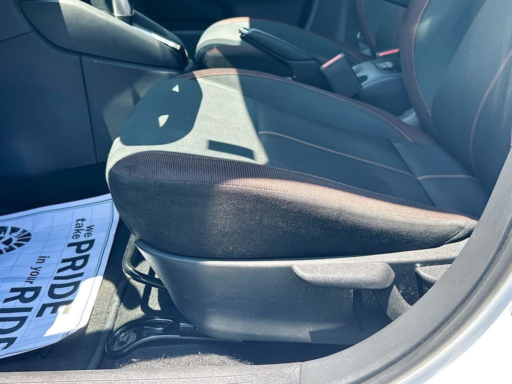2020 Nissan Versa SR