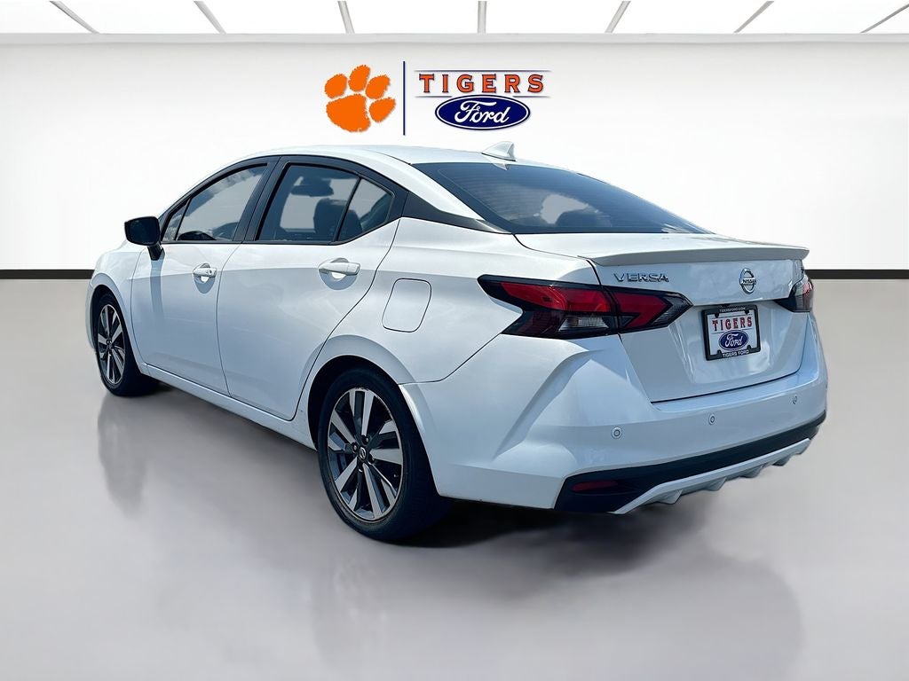 2020 Nissan Versa SR