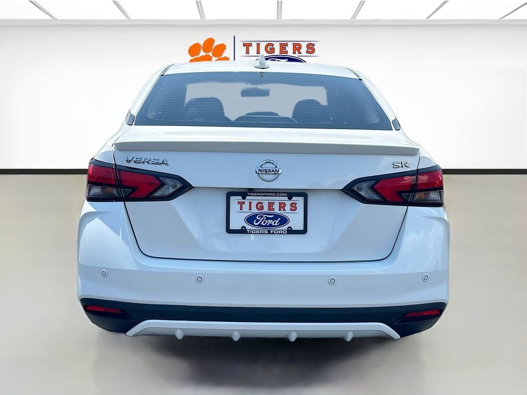 2020 Nissan Versa SR