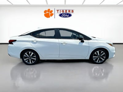 2020 Nissan Versa SR