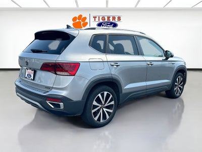 2022 Volkswagen Taos SE