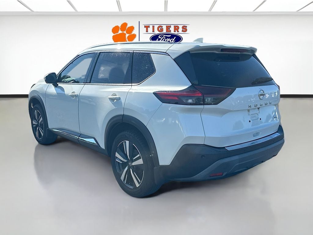 2021 Nissan Rogue SL