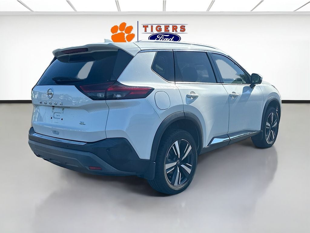 2021 Nissan Rogue SL