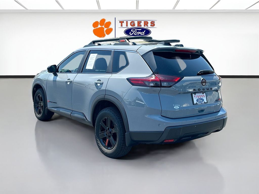 2025 Nissan Rogue Rock Creek