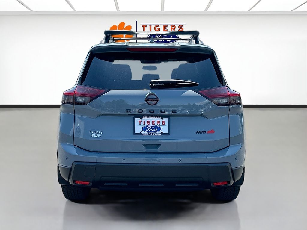 2025 Nissan Rogue Rock Creek
