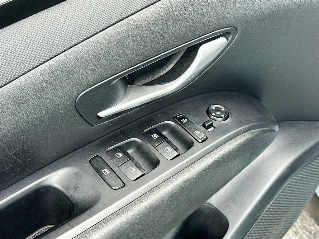2023 Hyundai Santa Cruz SE
