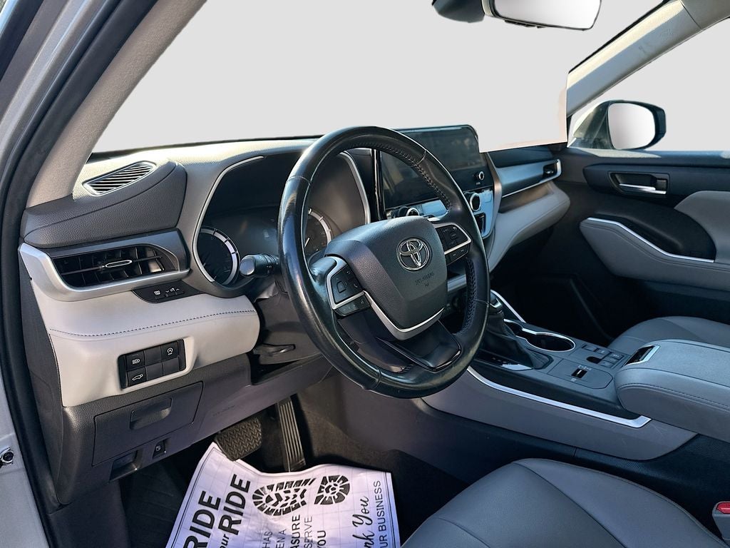 2024 Toyota Highlander XLE