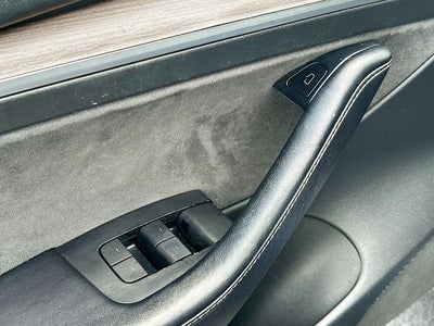 2022 Tesla Model 3 Base