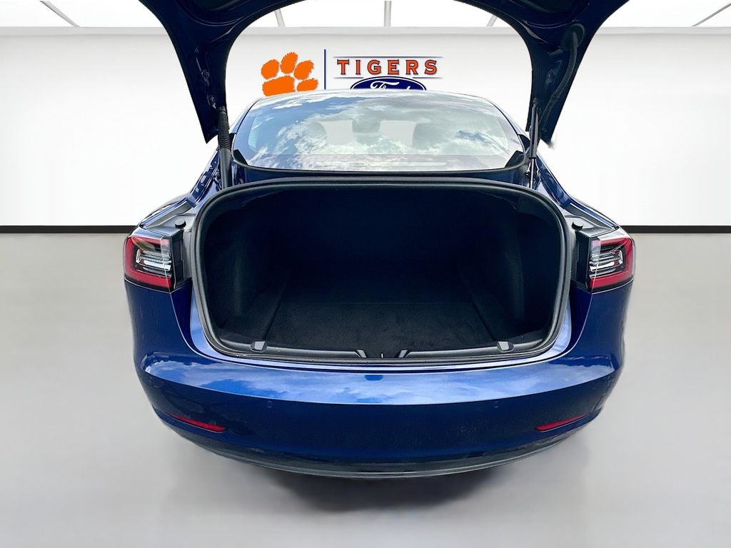2022 Tesla Model 3 Base