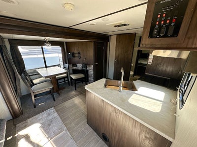 2020 CHEROKEE FOREST RVR ALPHA WOLF Base