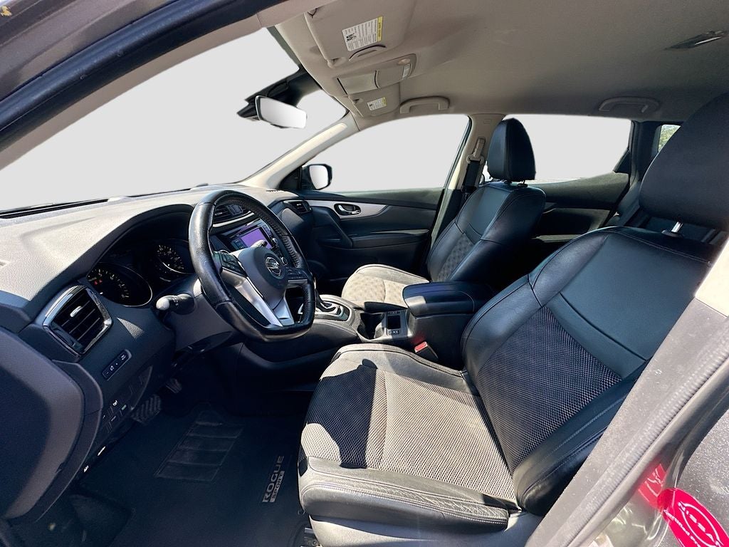 2020 Nissan Rogue Sport SV